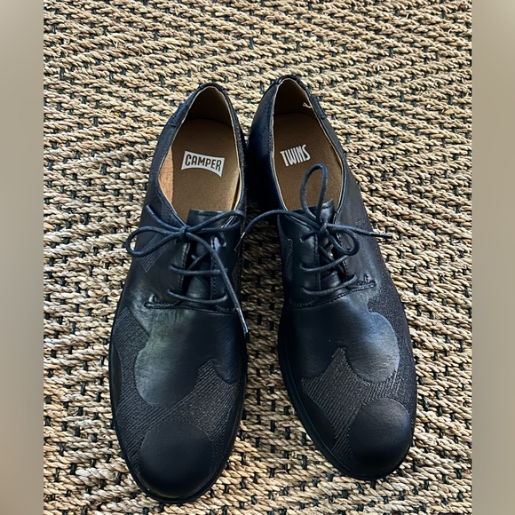 NEW Camper “TWINS” Polka Dot Leather Oxfords Ortholite Soles  9.5 - Picture 2 of 3